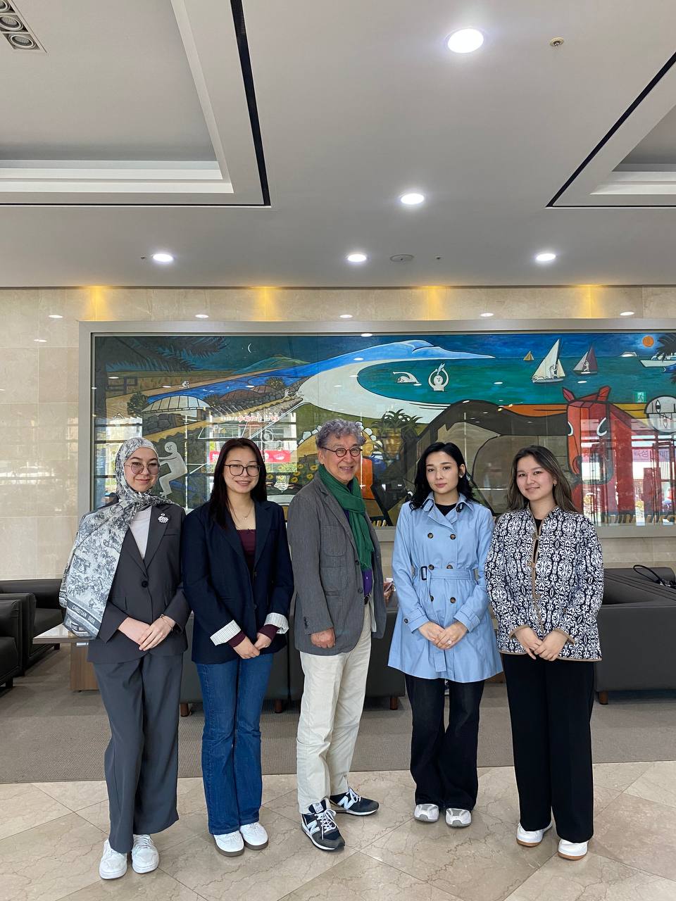 TIU talabalari Cheju Halla universitetida Fahriy rektor bilan uchrashdi